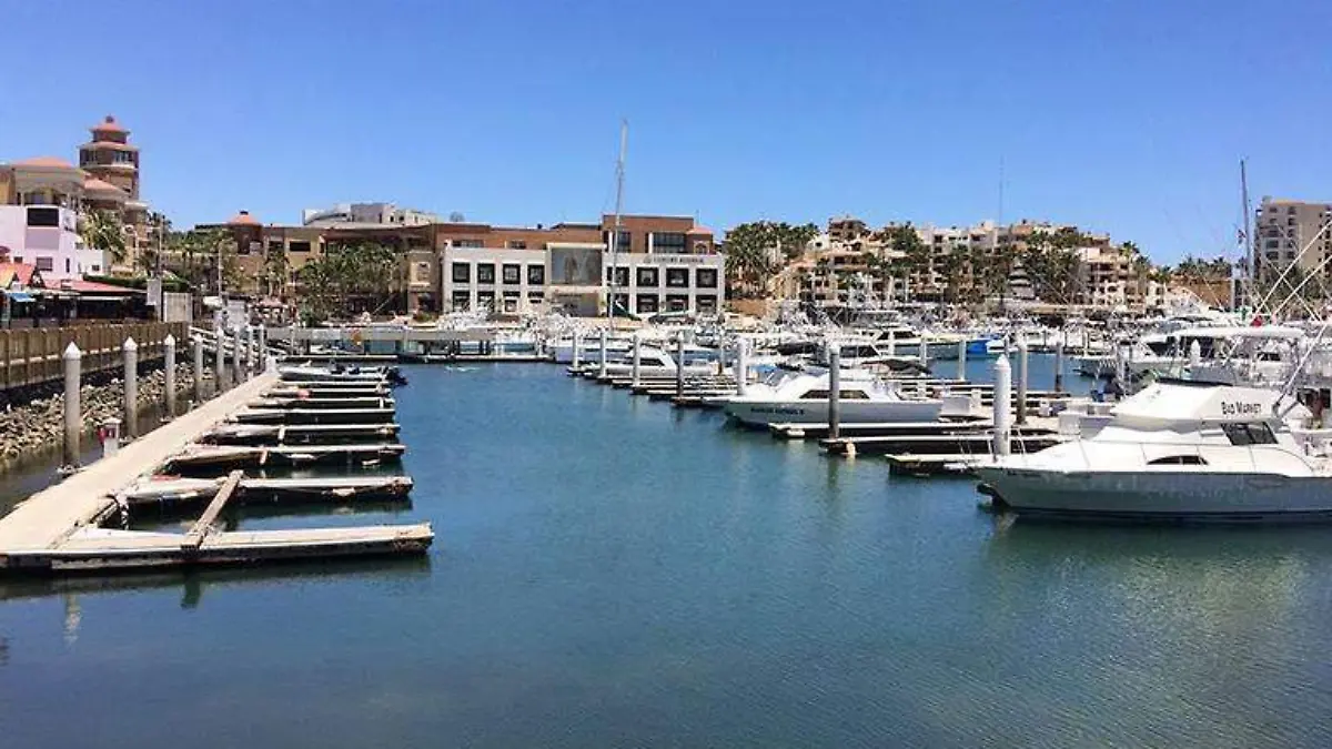 Marina lanchas botes Los Cabos